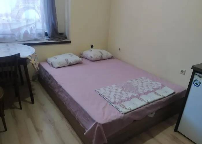 아파트 Apartmen *